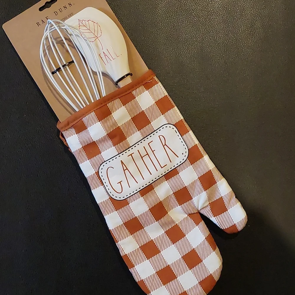 NEW RAE DUNN 3 Piece Baking Set